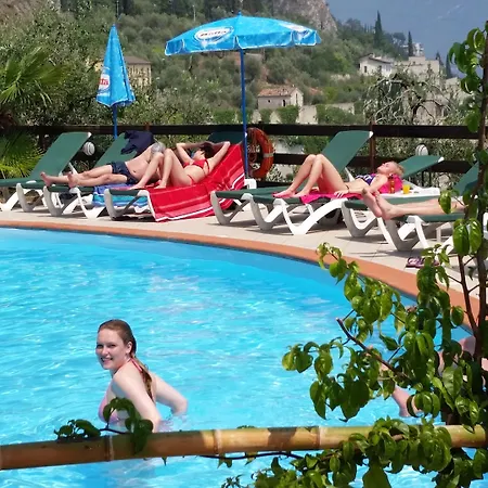 Augusta Garni Hotel 2*