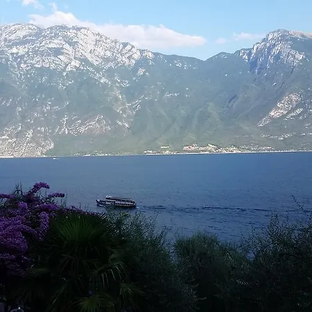 호텔 Augusta Garni 2*