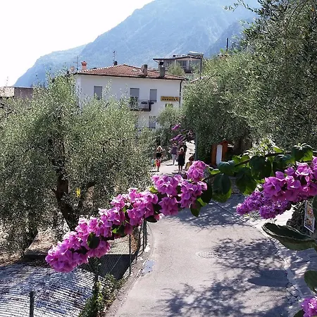 Hotel Augusta Garni Limone sul Garda