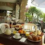 Hotel Augusta Garni 2*