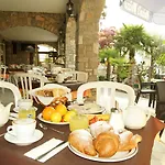 Augusta Garni Hotel 2*