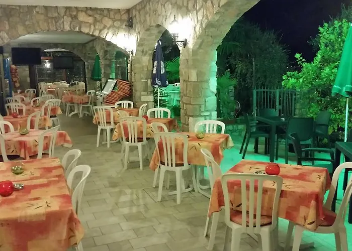 Augusta Garni Hotel