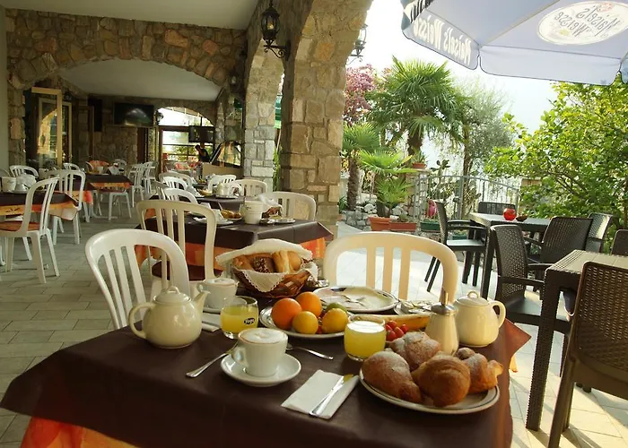Hotel Augusta Garni 2*