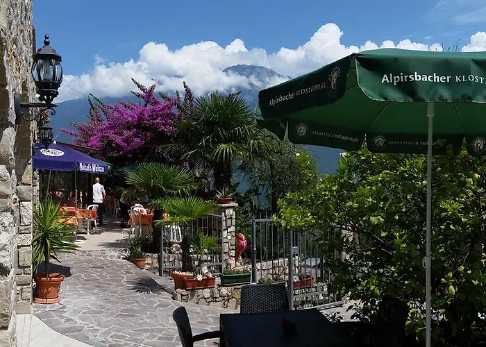 Augusta Garni 2*