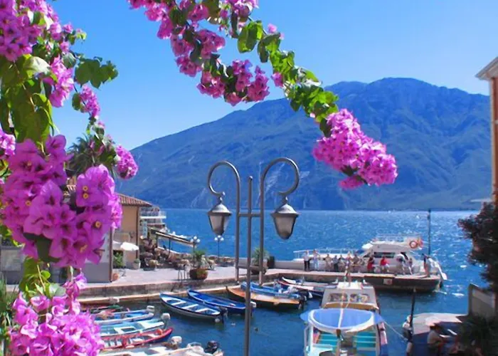 Hotel Augusta Garni 2*