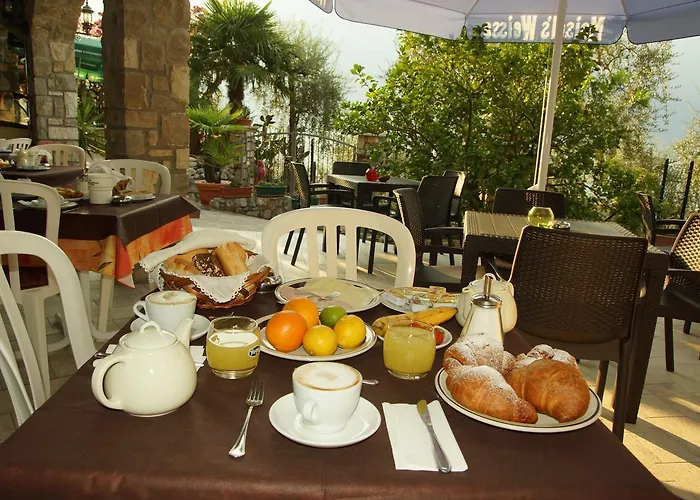 Augusta Garni Hotel 2*